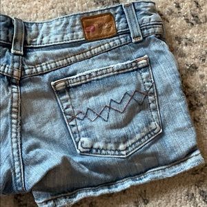 Buckle BKE Star Women’s Jean Shorts 28